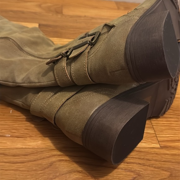 Taupe Brown Knee High Boot Combat Riding Size 10 Shoe Dazzle Neely‎ New Casual - Picture 9 of 9